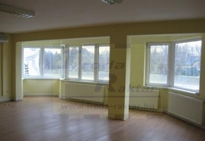 Budapest III. kerület Szentendrei út C kategóriás irodaház iroda kiadó