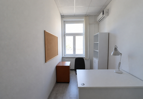 Budapest VIII. district close to nagyvárad square in a loft building 360sqm fully renovated office block to let