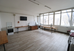 Budapest X. district Kőbánya 3 storeyed 1498sqm large building for sale