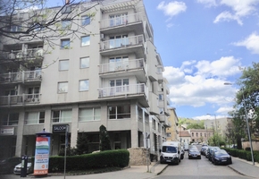 Budapest II. district Bécsi street Zsigmond udvar 97sqm large flat for office purpose to let