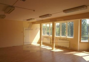 Budapest III. kerület Szentendrei út C kategóriás irodaház iroda kiadó