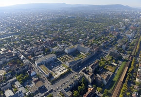 Budapest XIV. district Hungária körút B class office building offices to let.