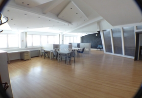 Budapest III. district Bécsi út in a mixed shopping, office mall offices, showrooms, storages to let