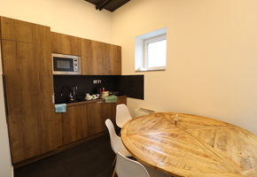 Pest county Dunakeszi industrial zone in a modern new office building 295sqm office area to let